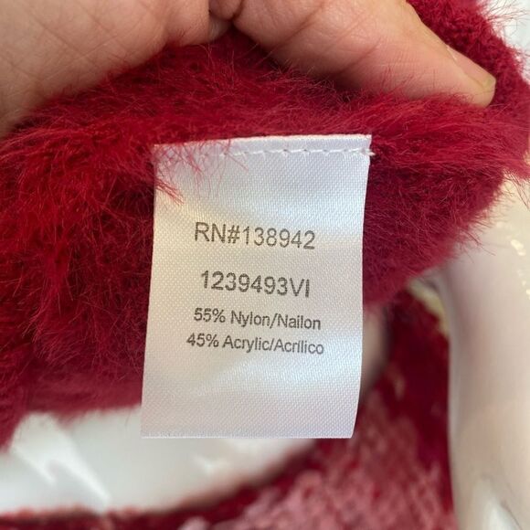 On twelfth. short sleeve red sweater blouse - Picture 6 of 6